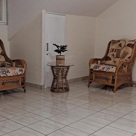 Logement Spacieux Deux Pieces A Baie Mahault ภายนอก รูปภาพ