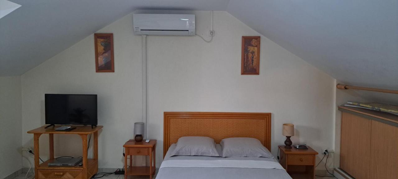 Logement Spacieux Deux Pieces A Baie Mahault ภายนอก รูปภาพ